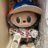 Labubu × Vans – Vinyl Plush Doll Oldskool | Edición para coleccionistas