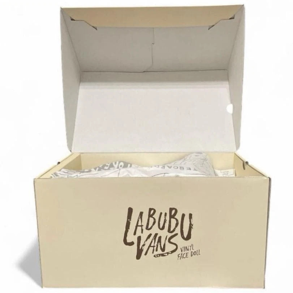 Labubu × Vans – Vinyl Plush Doll Oldskool | Edición para coleccionistas