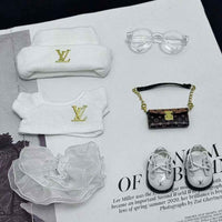 Hvidt Louis Vuitton-monogram-tyloutfit med elegant look
