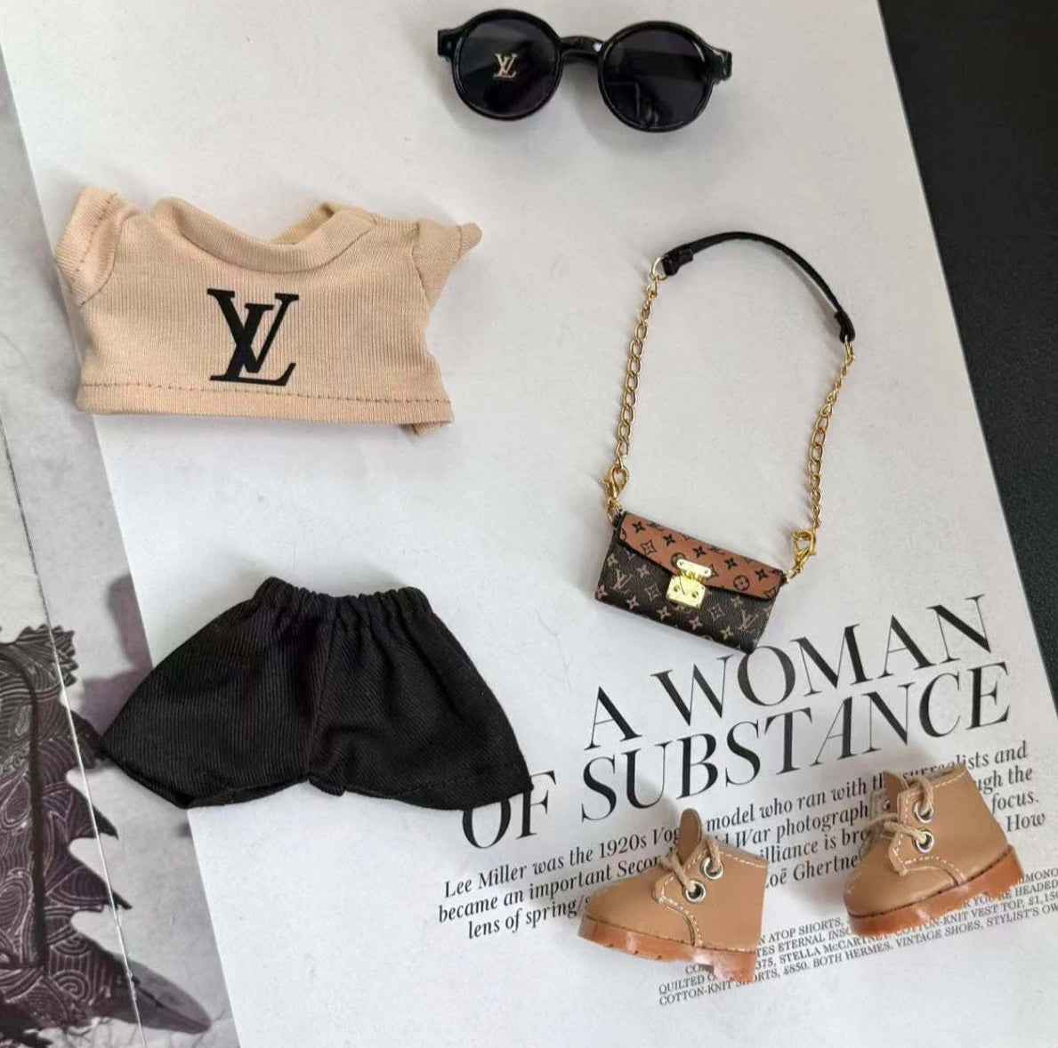 Tenue streetwear Louis Vuitton beige et noire