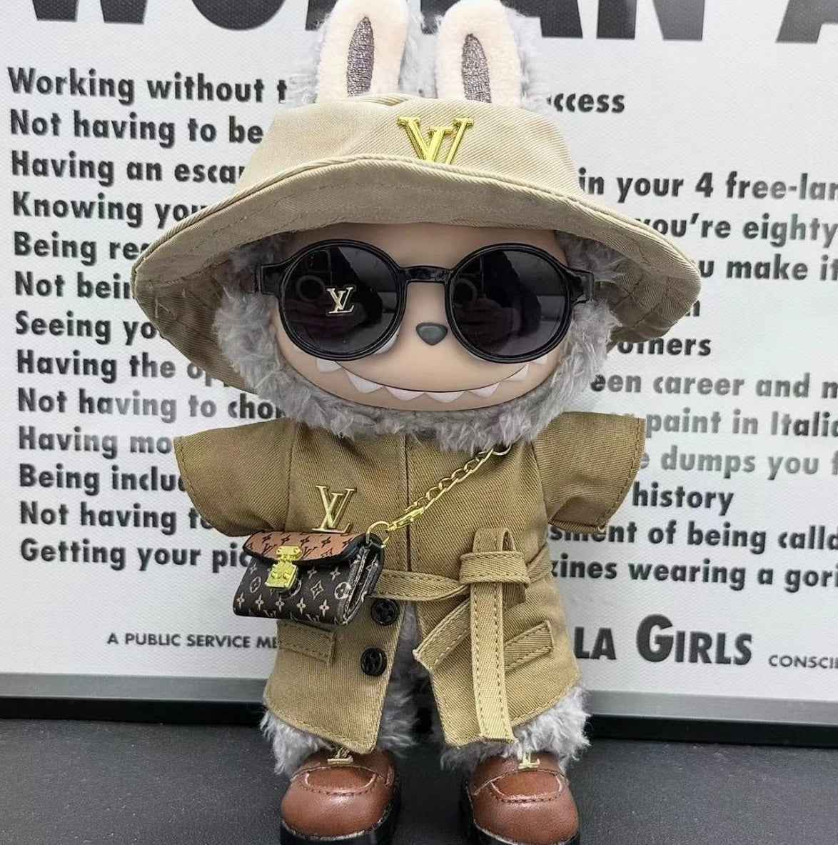 Tenue safari Louis Vuitton beige