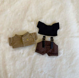 Khakifarbenes Louis-Vuitton-Monogramm-Outfit