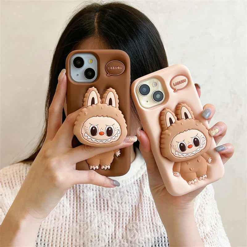 Labubu-brunt iPhone-cover til ultimativ beskyttelse
